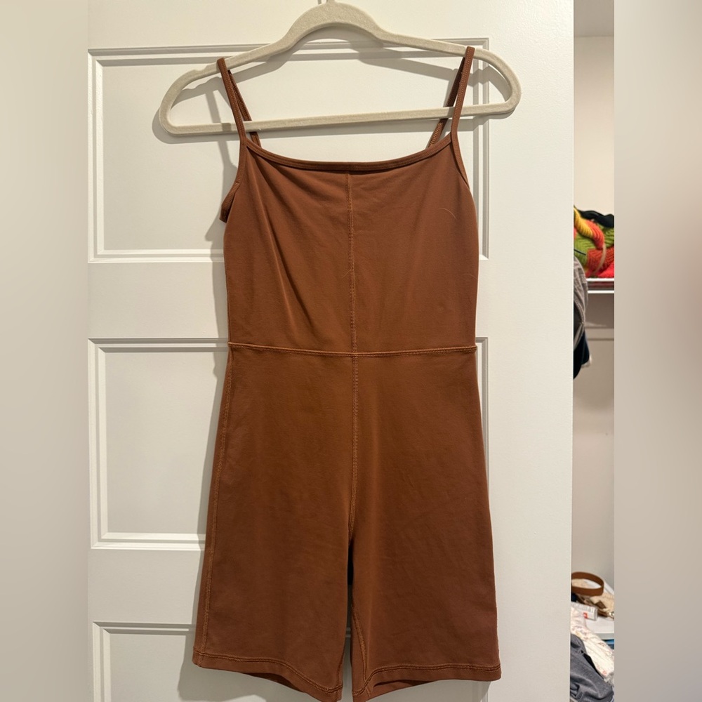 Aritzia wilfred free small bodysuit romper 5”
